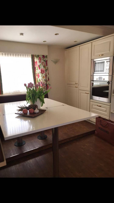 Wohnwagen mit 10 Erker zu verkaufen*