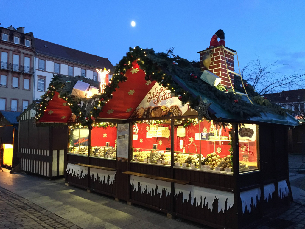 Weihnachtsmarkthütte 6m auf stahlrahmen