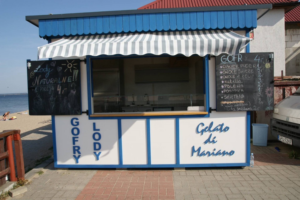 Eisdiele mit Ausrüstung