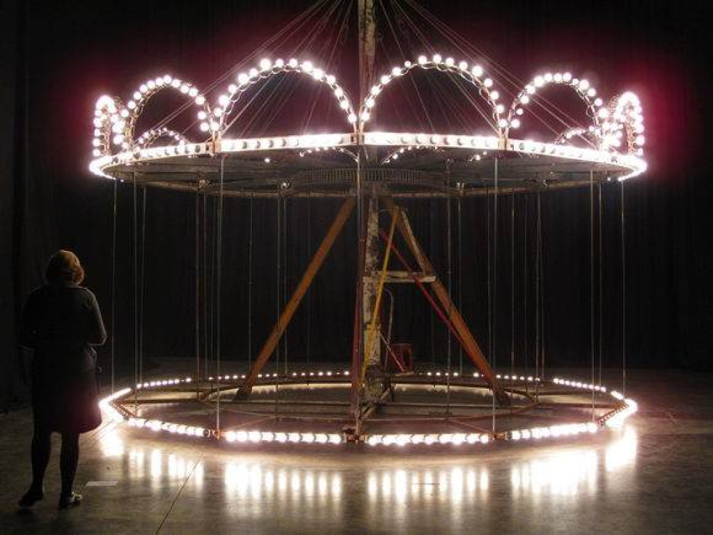 Suche aussortiertes Karussell