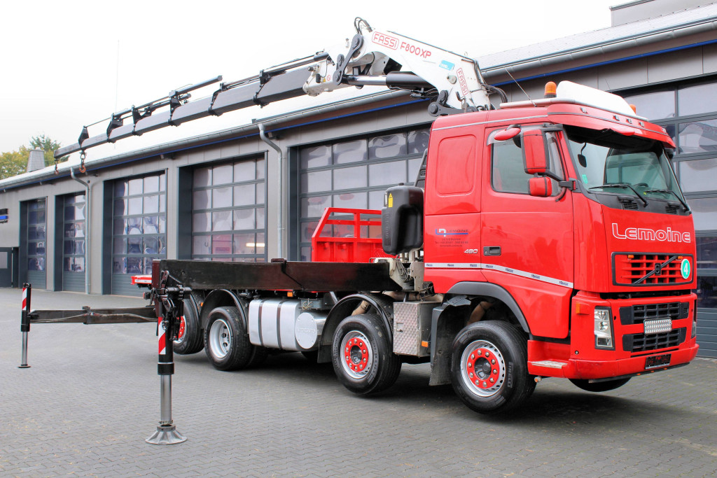 Volvo 480 8x2 Pritsche + FASSI F800XP Kran 6x hydarulisch